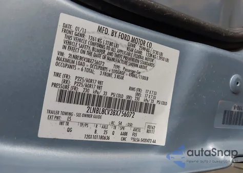 2011 Lincoln Town Car Signature Limited from USA, damaged, VIN 2LNBL8CV3BX756072